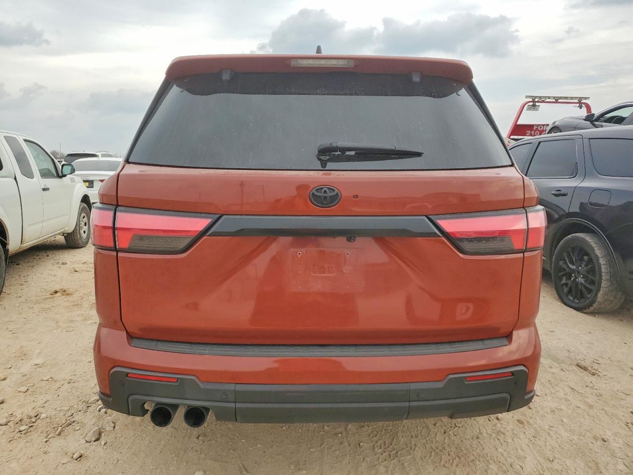 2024 Toyota Sequoia Sr5 - Image 6