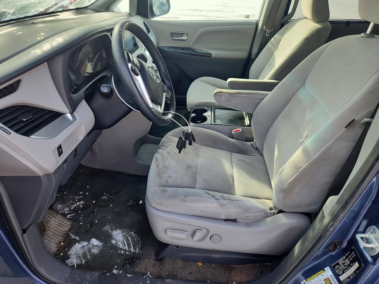 2015 Toyota Sienna Le - Фото 7