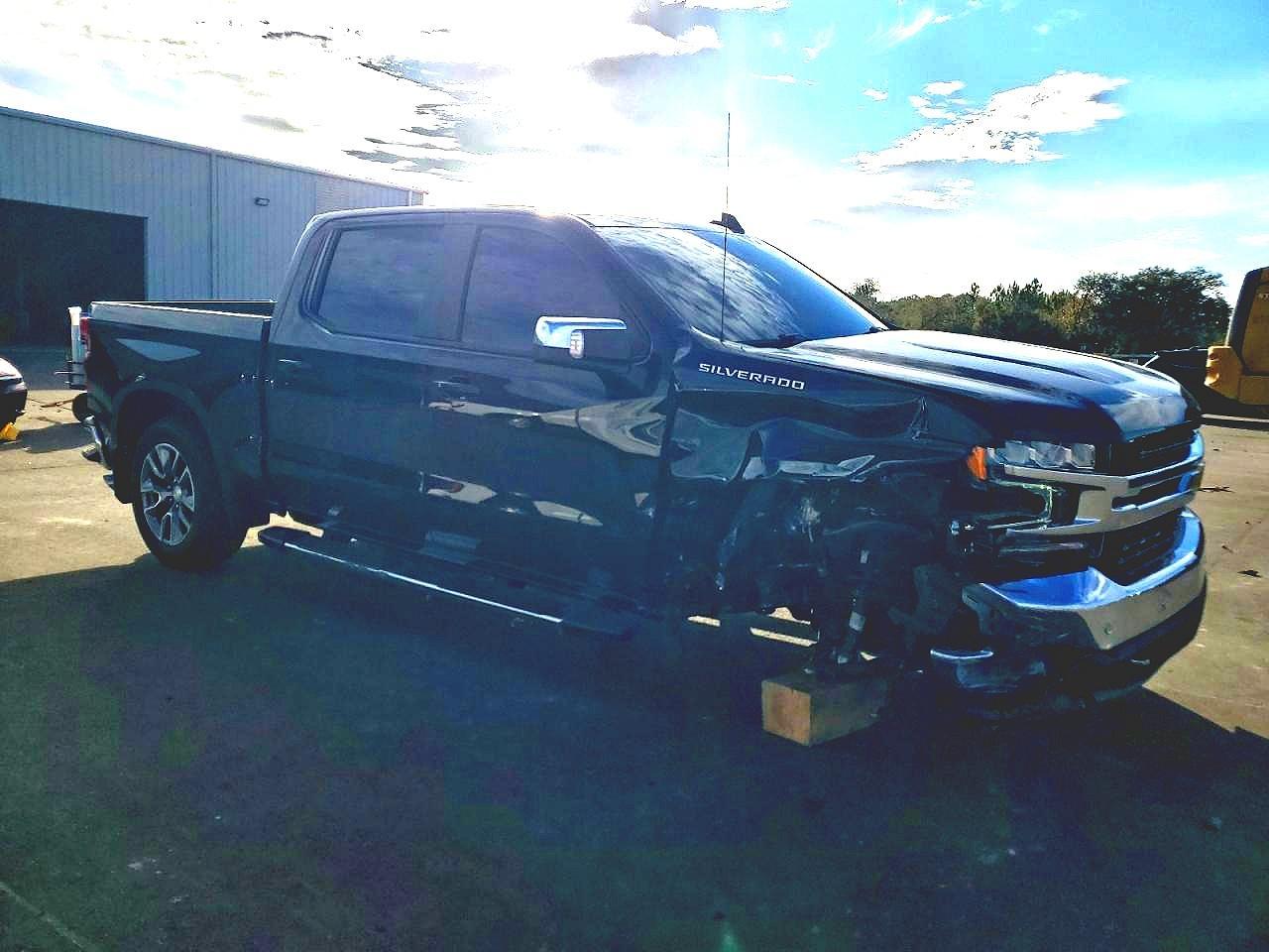 2022 Chevrolet Silverado Ltd C1500 Lt - Image 4