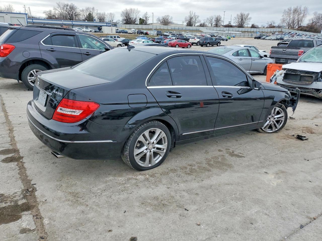 2013 Mercedes-Benz C 300 4Matic - Image 3