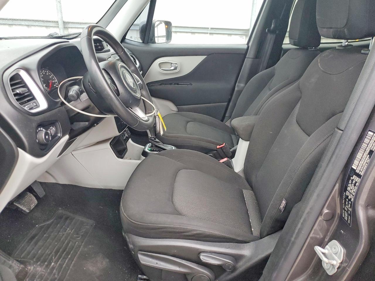 2021 Jeep Renegade Latitude - Фото 7