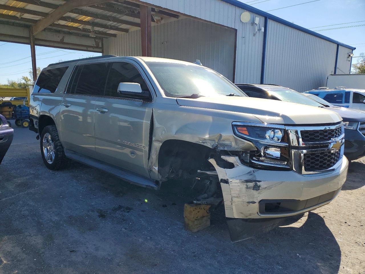 2015 Chevrolet Suburban C1500 Lt - Фото 4