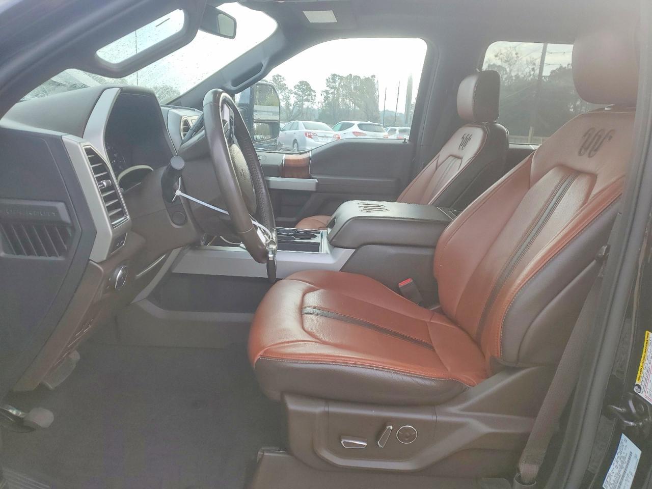 2021 Ford F250 Super Duty - Фото 7