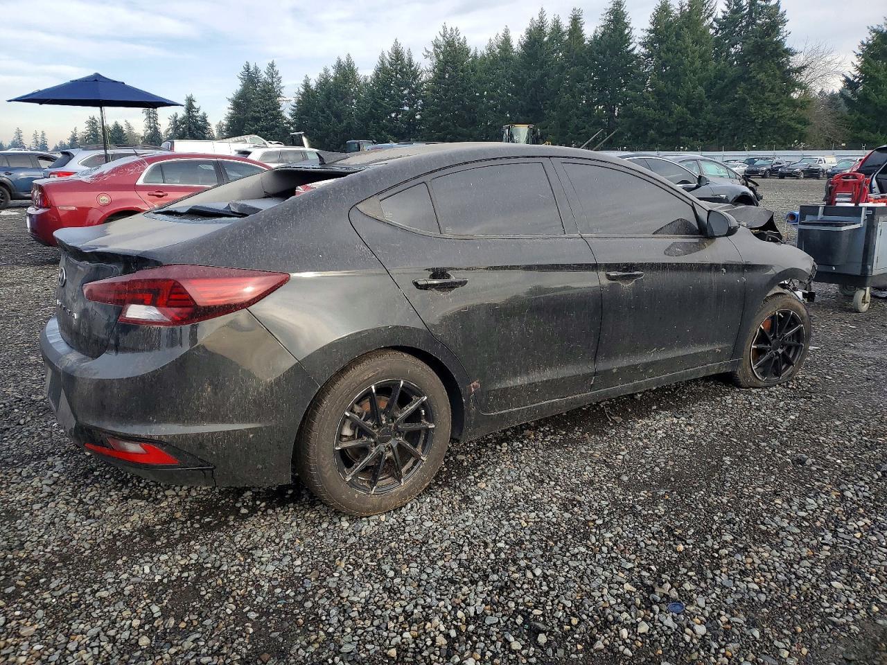 2020 Hyundai Elantra Sel - Фото 3