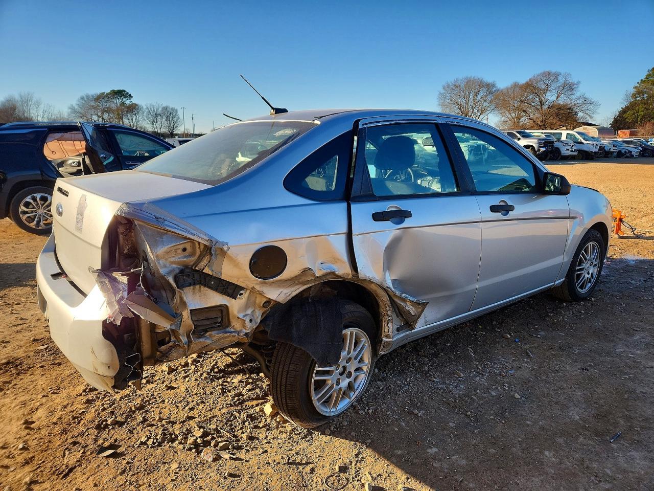 2010 Ford Focus Se - Фото 3
