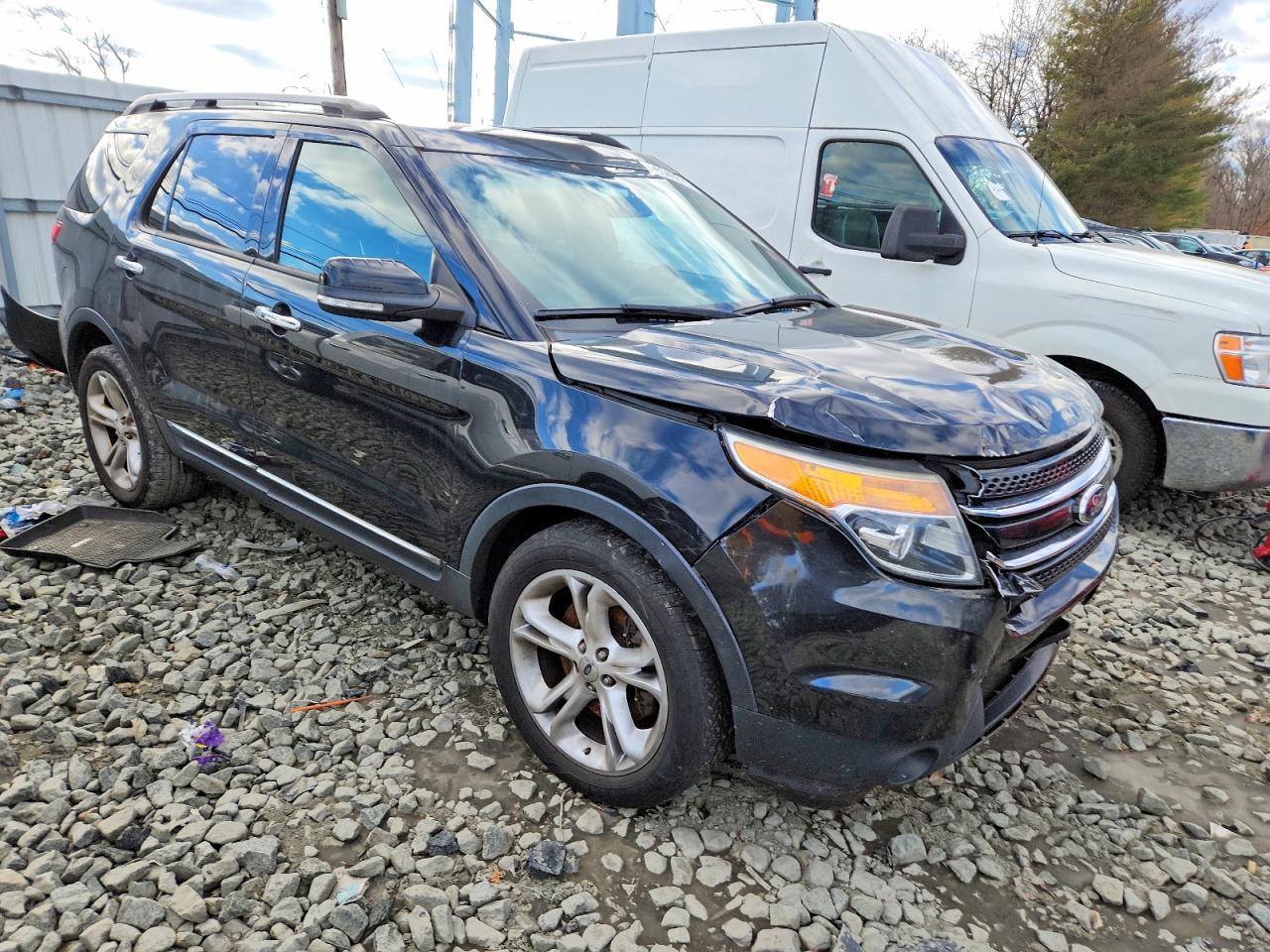 2015 Ford Explorer Limited - Image 4