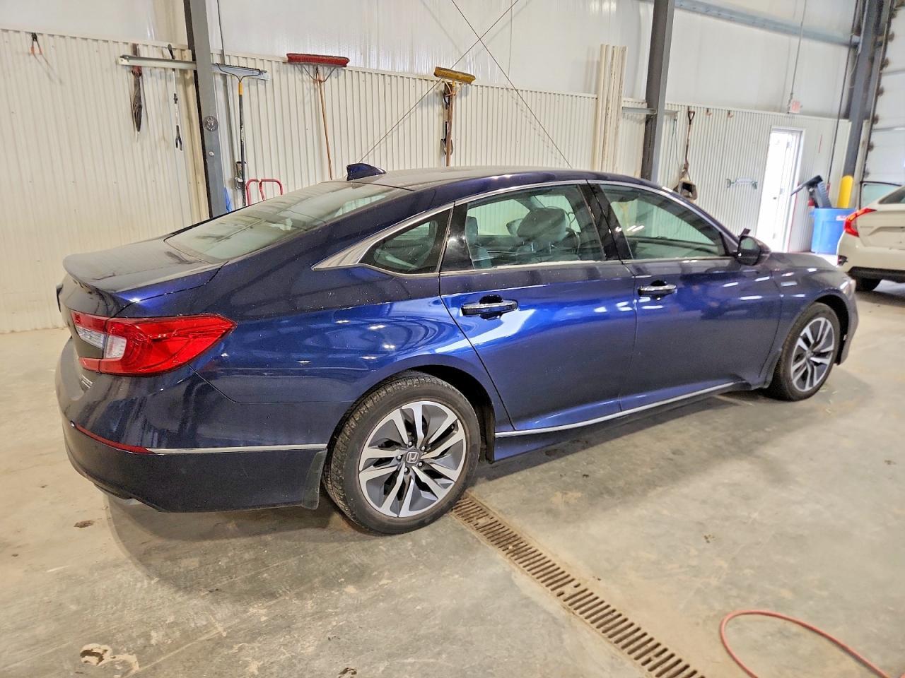 2020 Honda Accord Touring Hybrid - Фото 3
