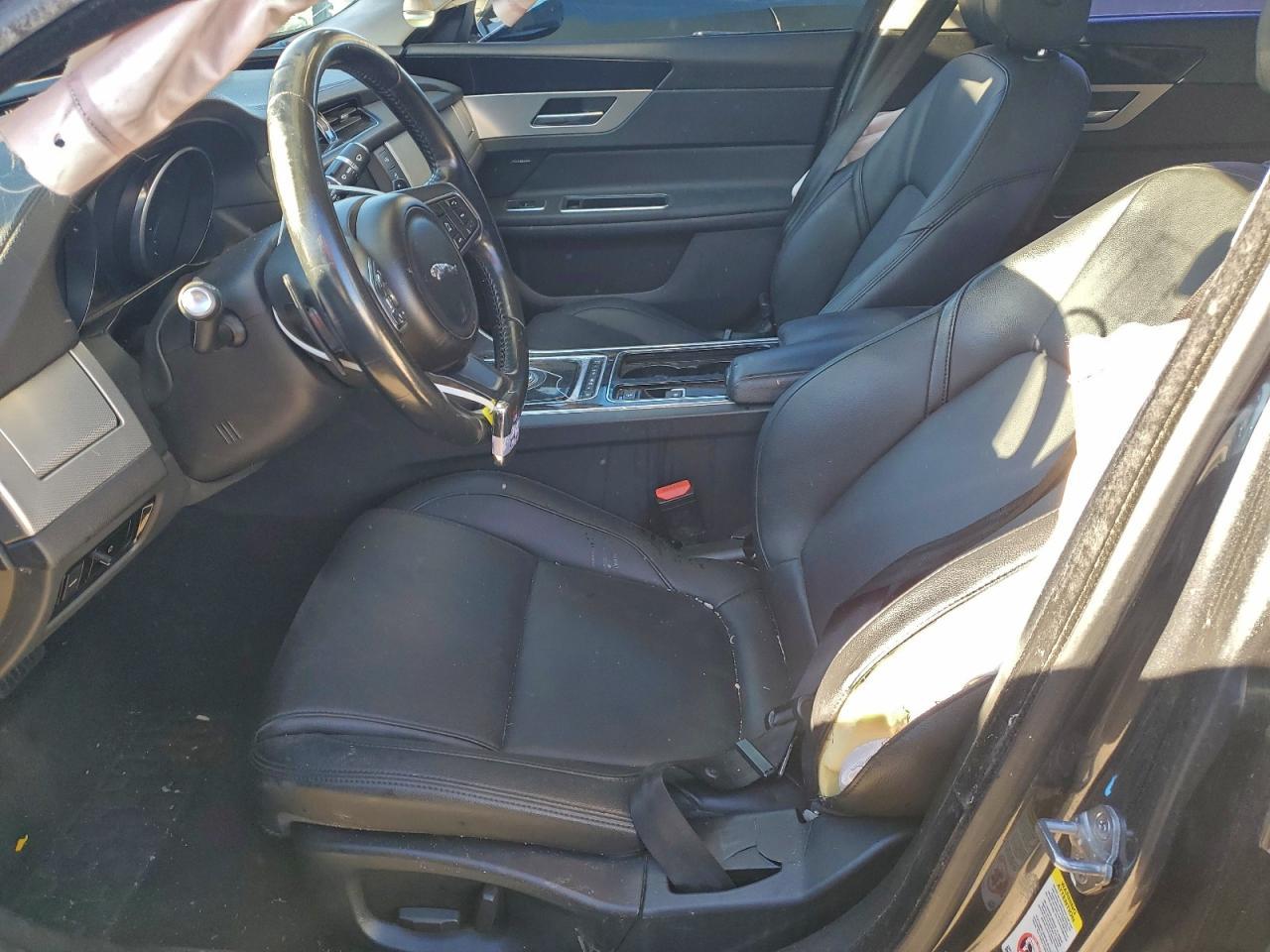 2017 Jaguar Xf Premium - Фото 7