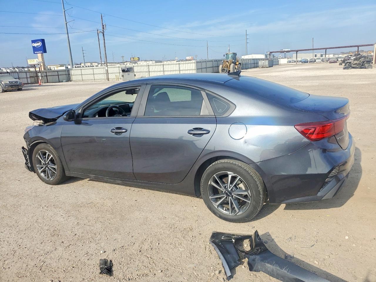 2023 Kia Forte Lx - Фото 2