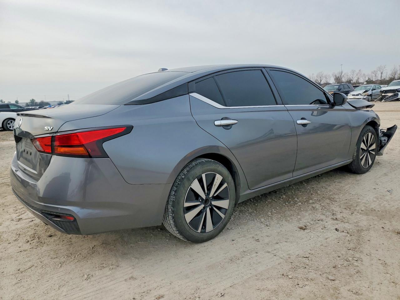 2021 Nissan Altima Sv - Image 3