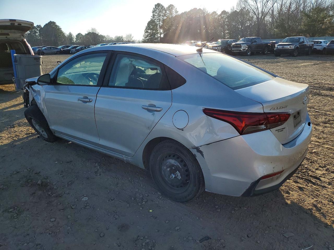2021 Hyundai Accent Se - Image 2