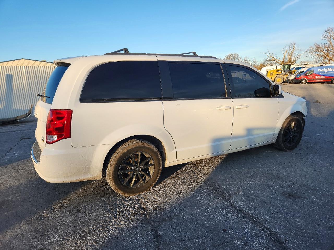 2019 Dodge Grand Caravan Gt - Image 3