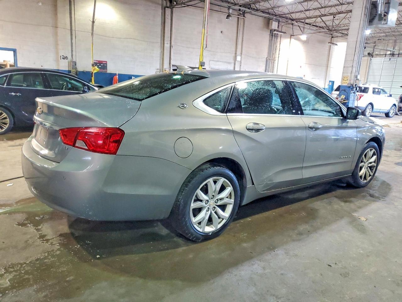 2017 Chevrolet Impala Lt - Image 3