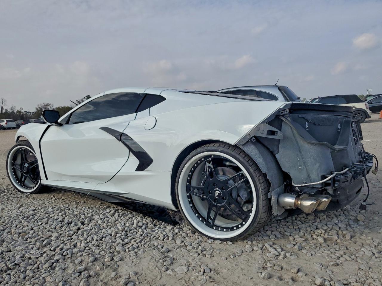 2021 Chevrolet Corvette Stingray 2Lt - Фото 2