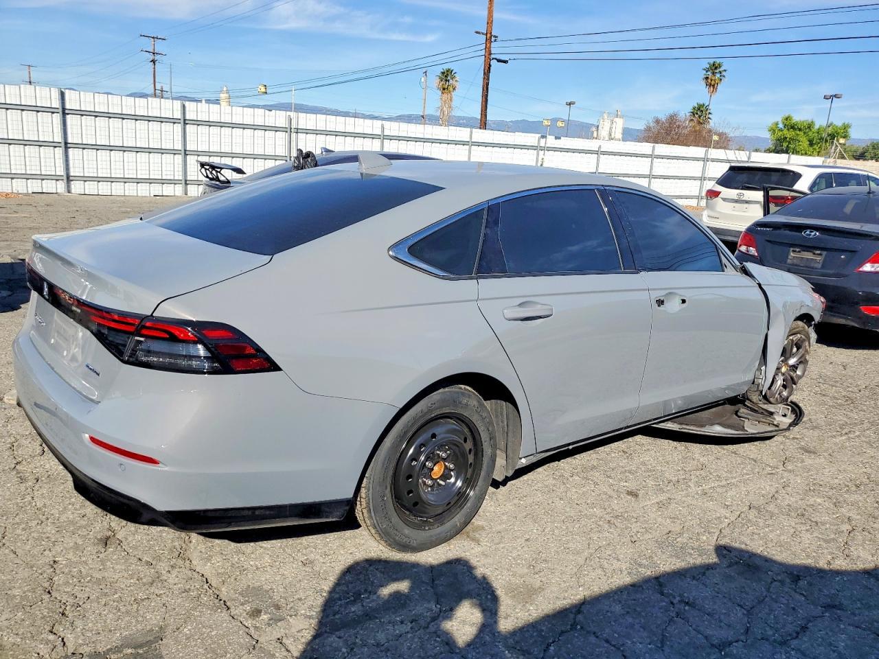 2024 Honda Accord Hybrid Exl - Image 3
