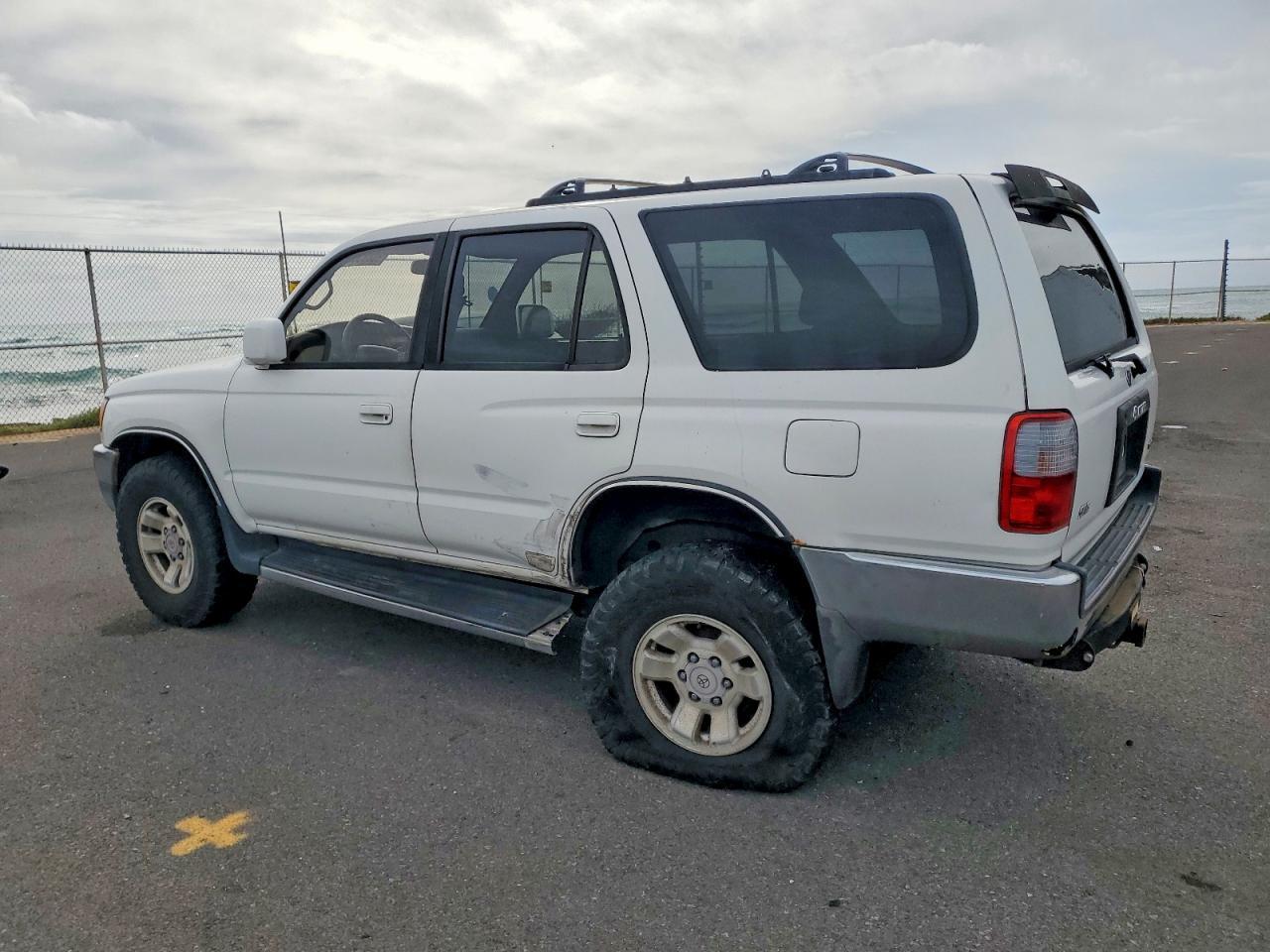 1997 Toyota 4Runner Sr5 - Image 2