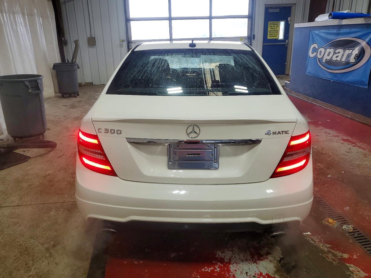 2012 Mercedes-Benz C 300 4Matic - Фото 6
