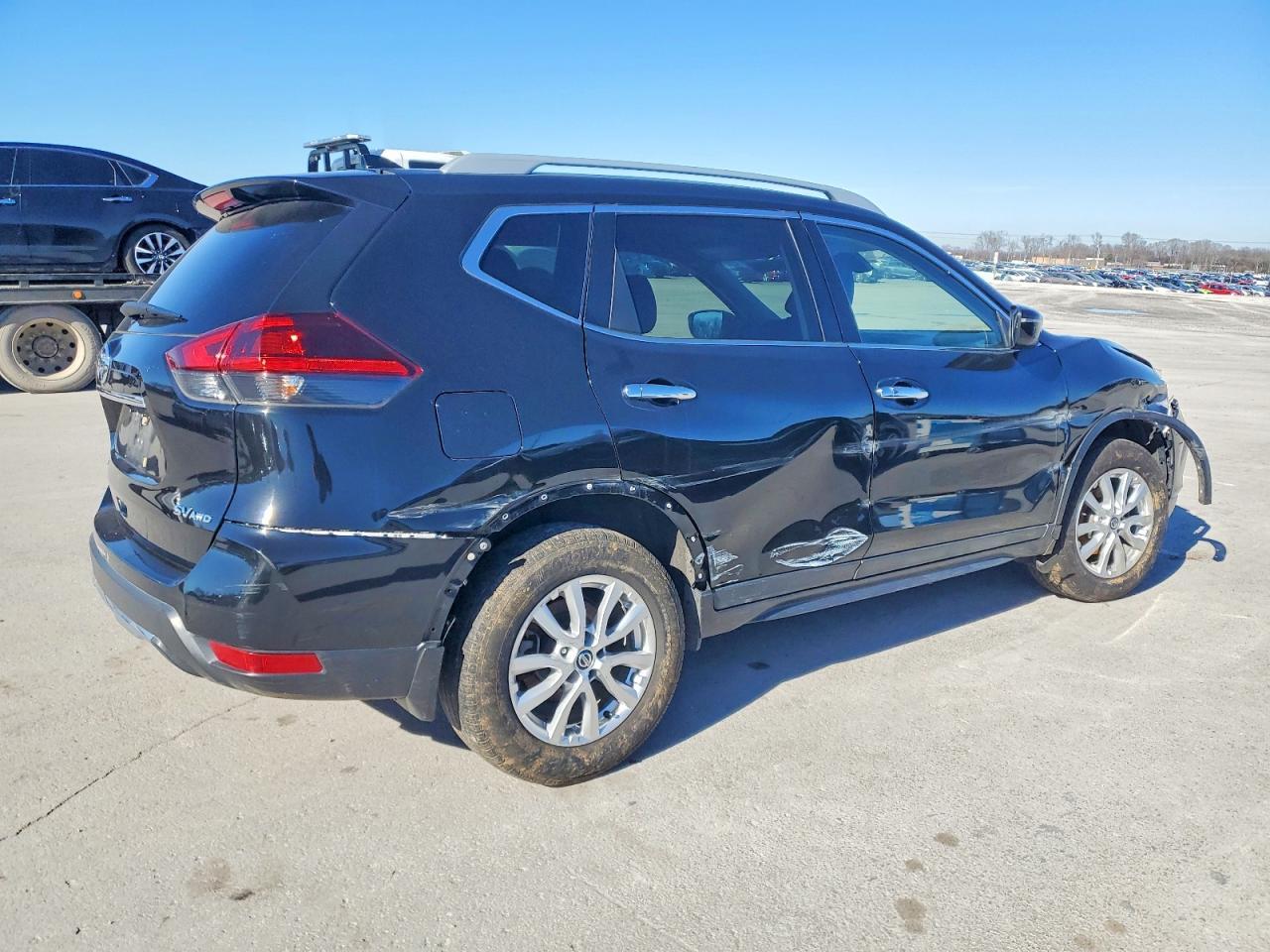 2019 Nissan Rogue S - Image 3