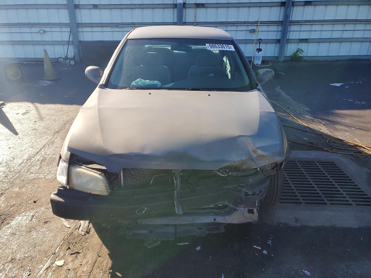 1999 Nissan Altima Xe - Фото 5