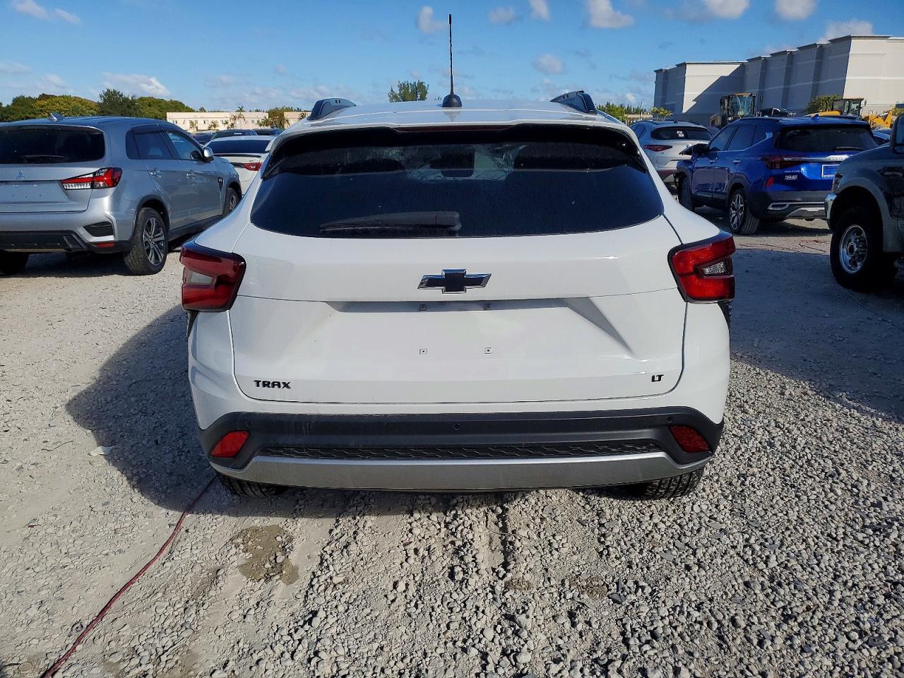 2025 Chevrolet Trax 1Lt - Image 6
