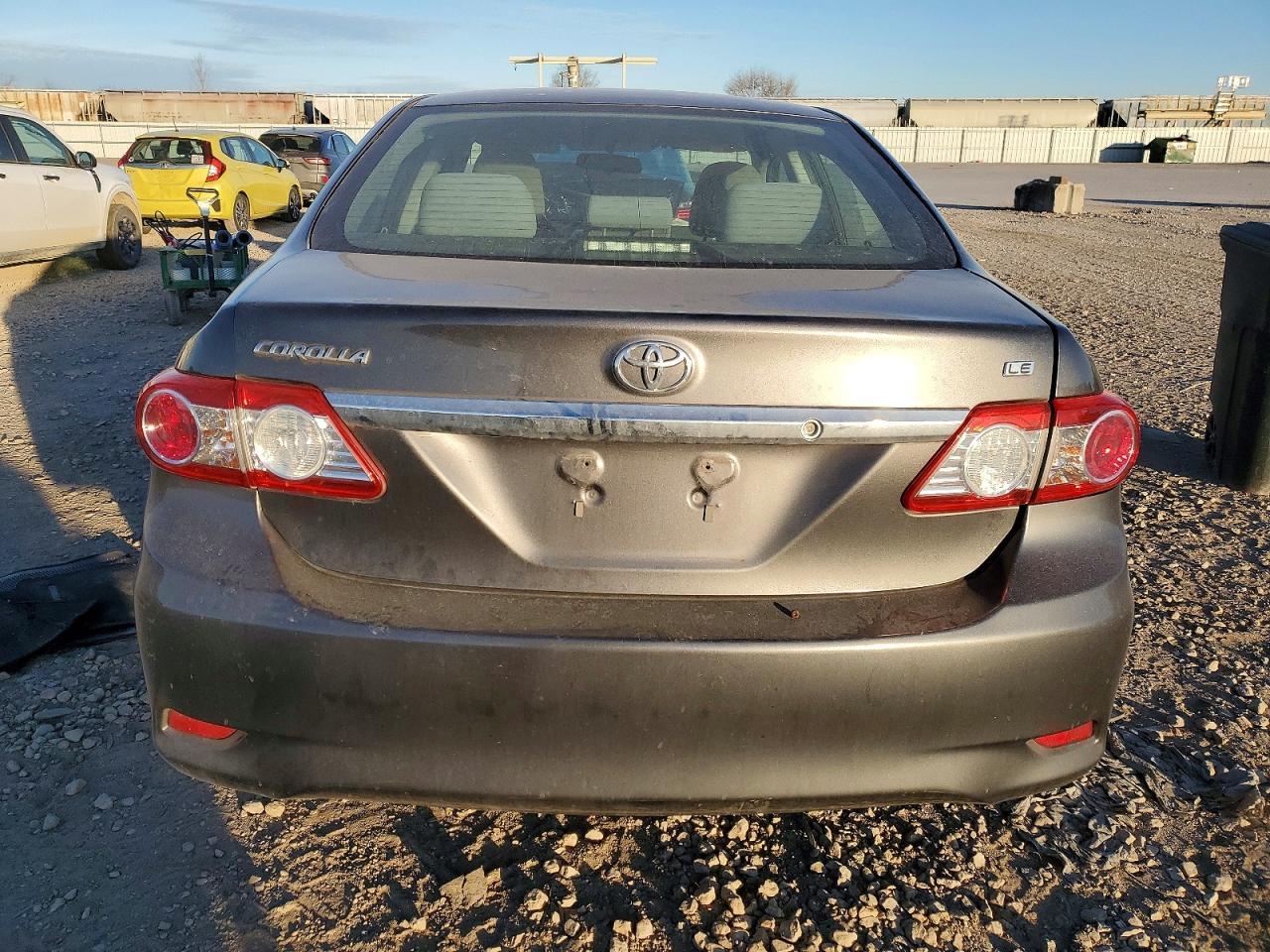 2013 Toyota Corolla Le - Фото 6