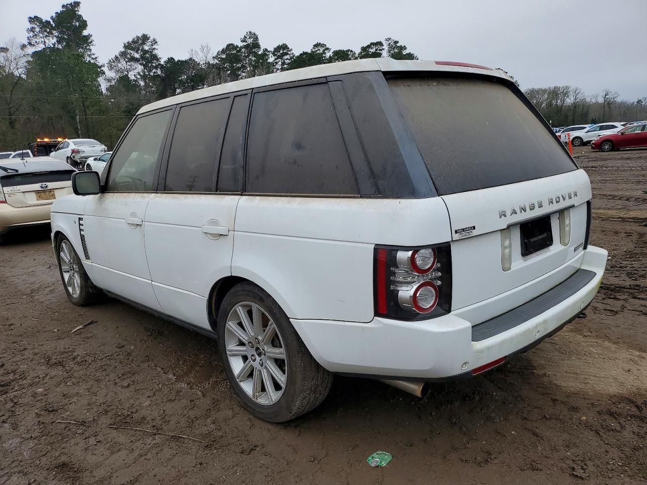 2012 Land Rover Range Rover Hse Luxury - Image 2