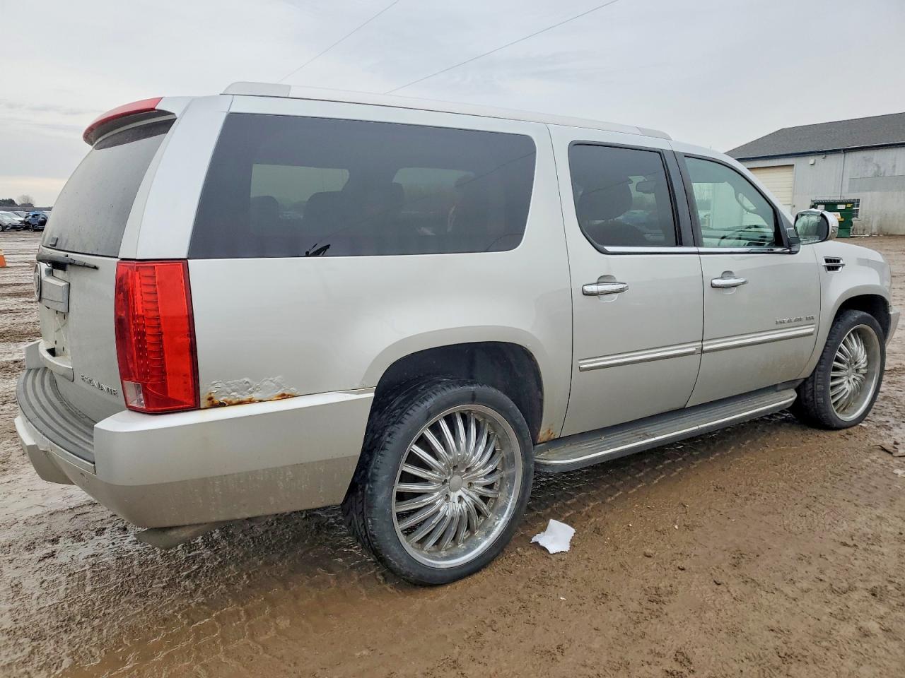 2011 Cadillac Escalade Esv Luxury - Фото 3