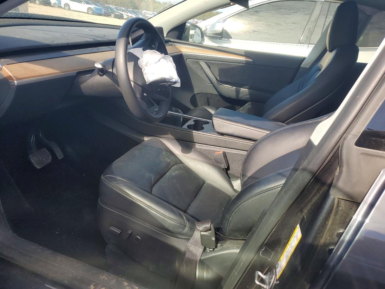 2024 Tesla Model Y - Фото 7