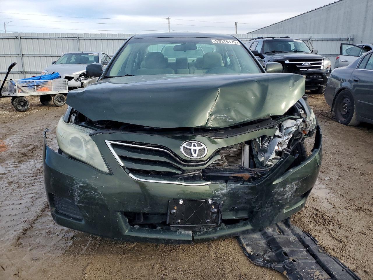 2011 Toyota Camry Le - Фото 5
