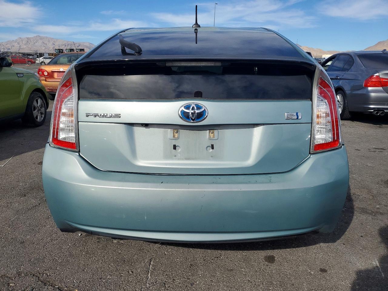2013 Toyota Prius - Фото 6