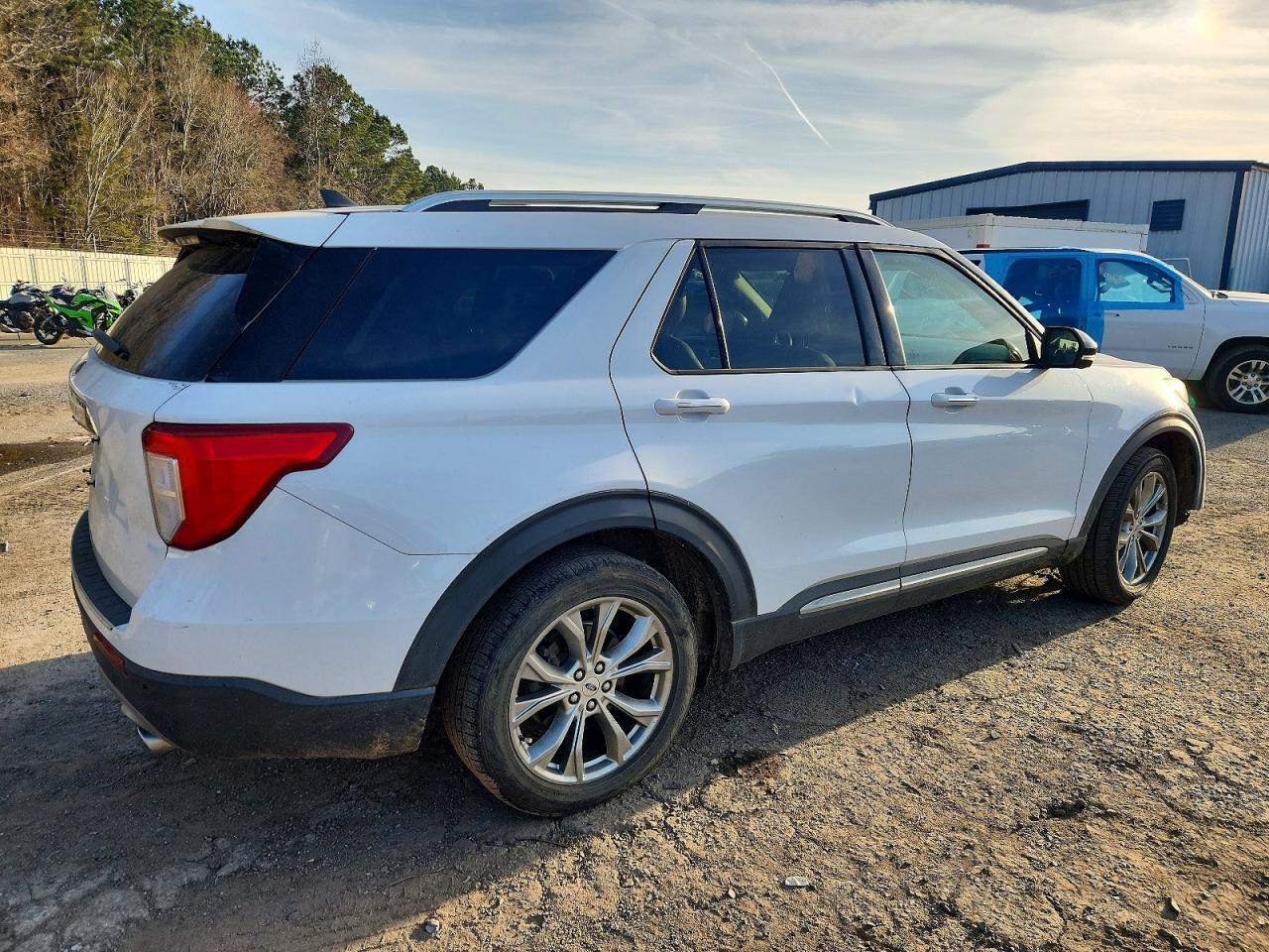 2021 Ford Explorer Limited - Image 3
