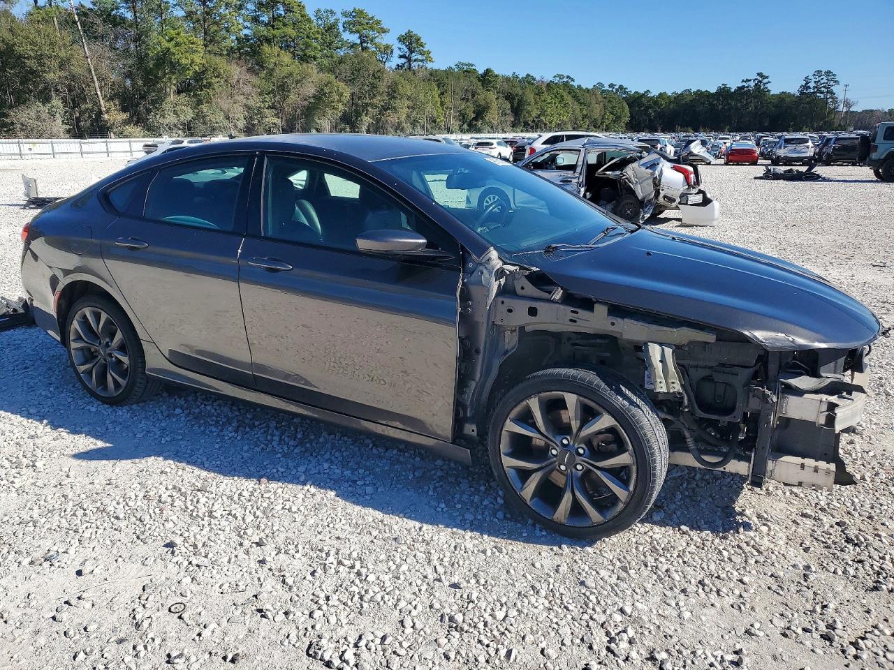 2016 Chrysler 200 S - Фото 4