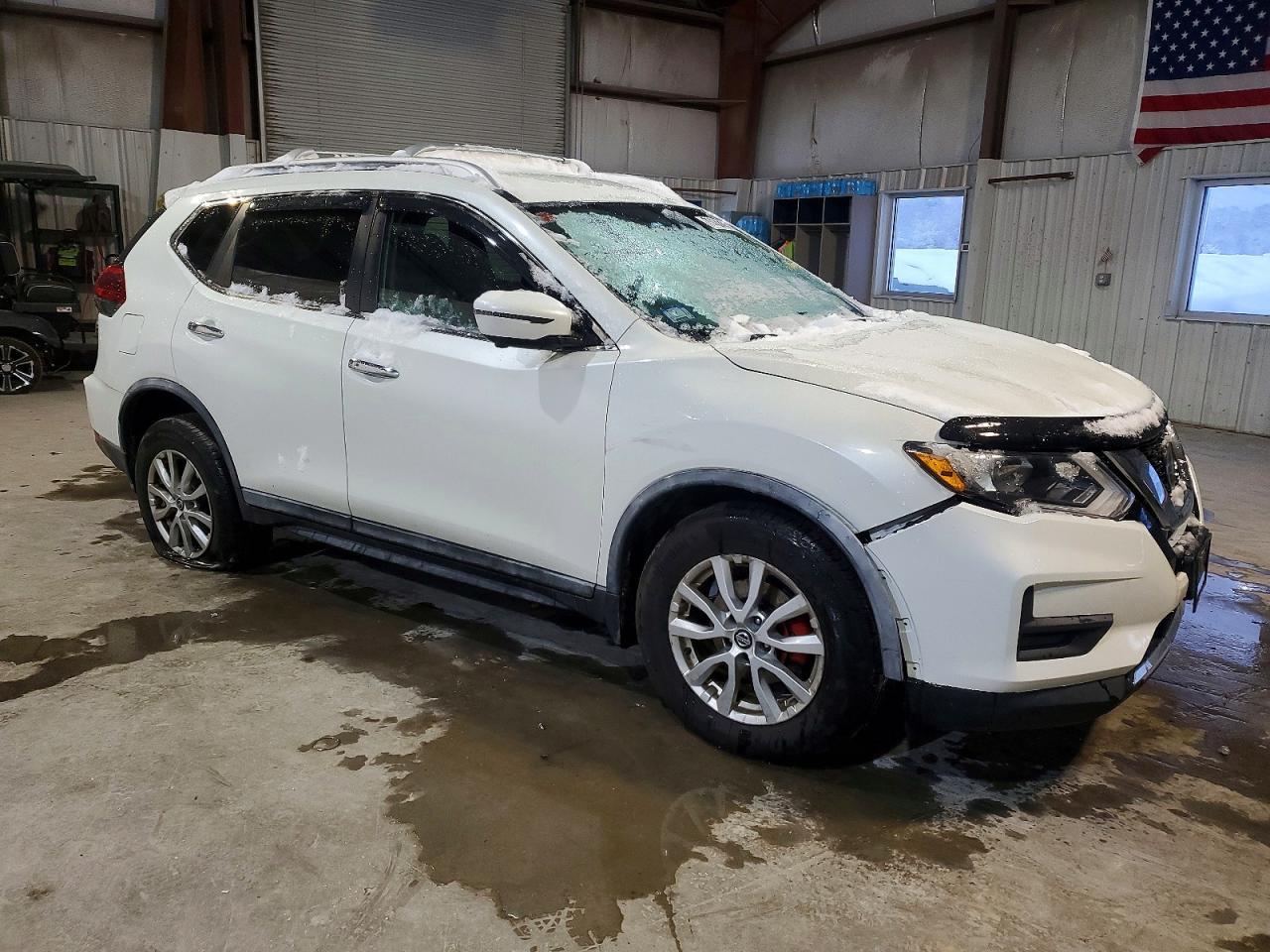 2018 Nissan Rogue S - Фото 4