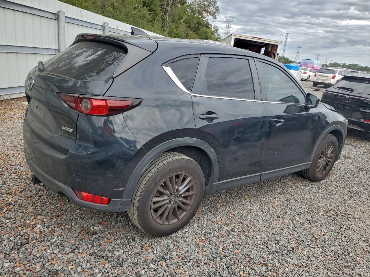 2019 Mazda Cx-5 Touring - Image 3