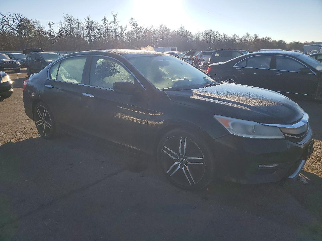 2017 Honda Accord Sport - Image 4