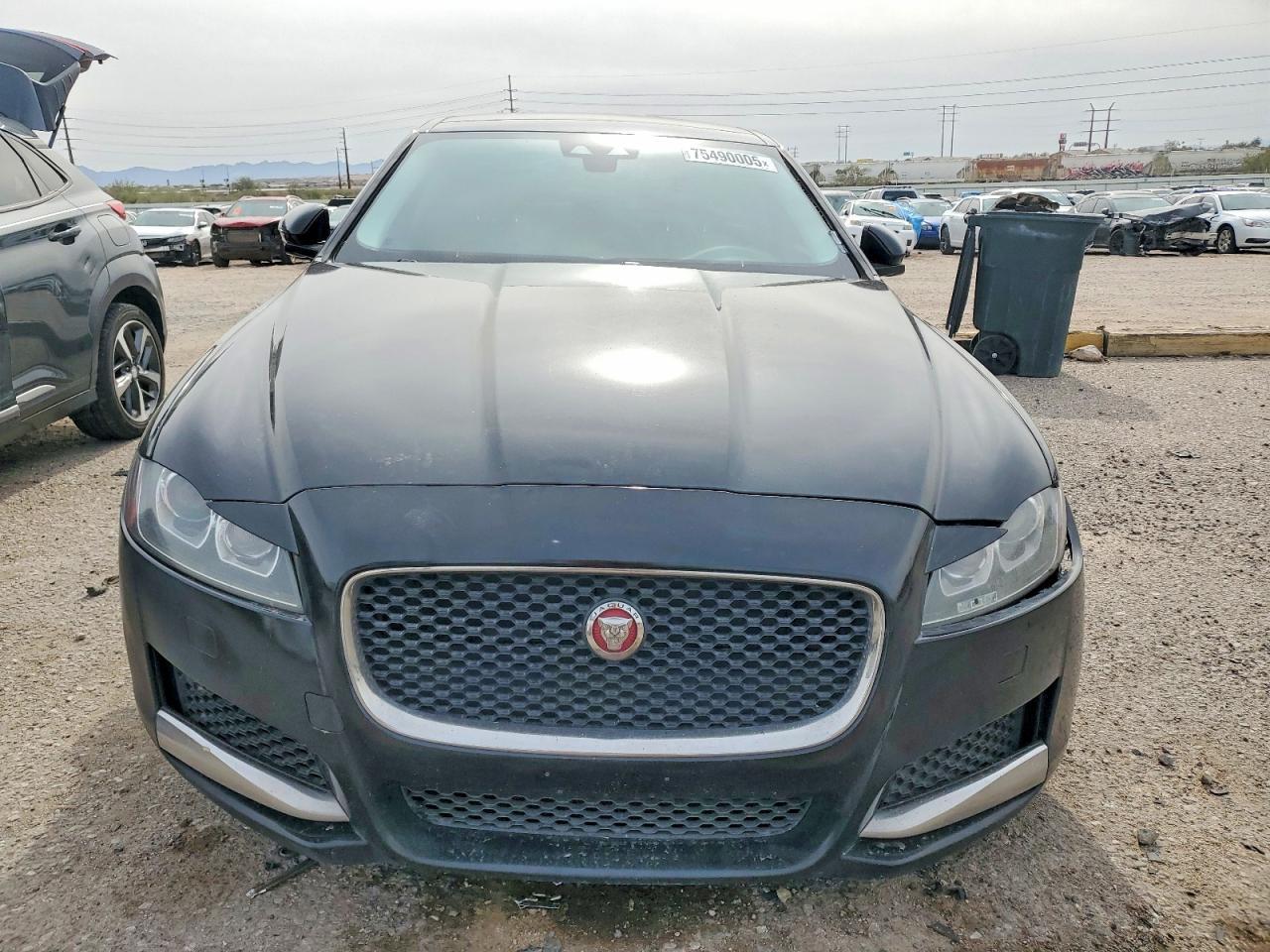 2019 Jaguar Xf Premium - Image 5