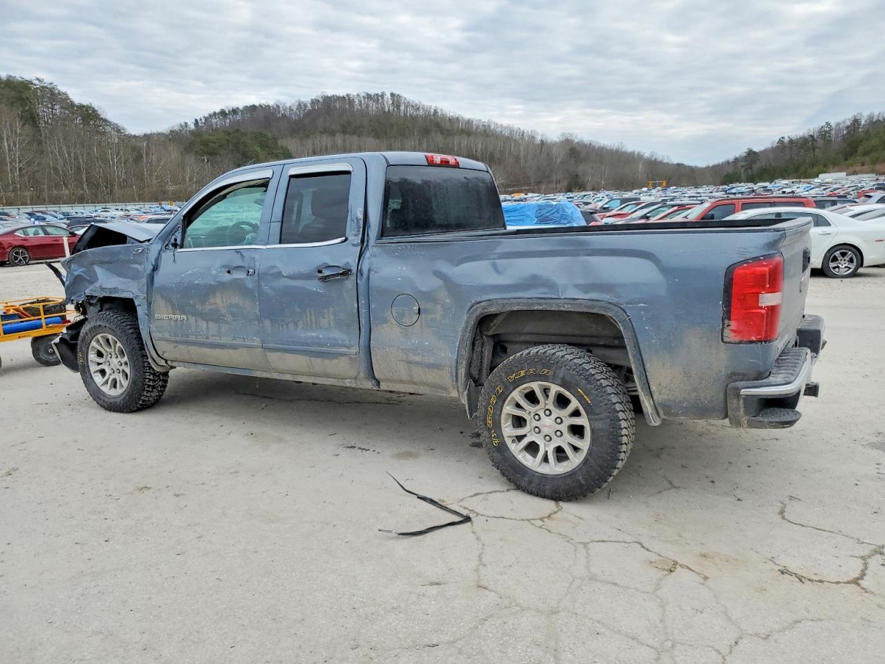 2015 GMC Sierra K1500 Sle - Image 2