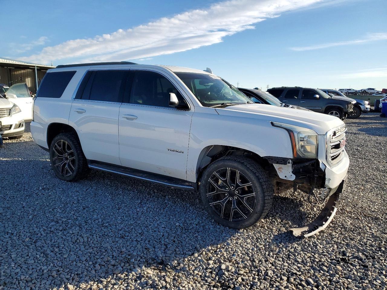 2019 GMC Yukon Slt - Image 4