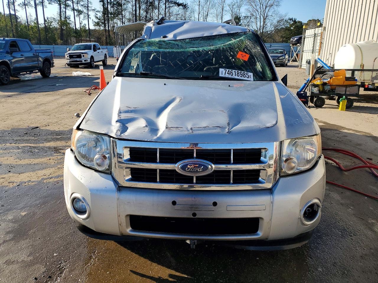 2009 Ford Escape Limited - Image 5