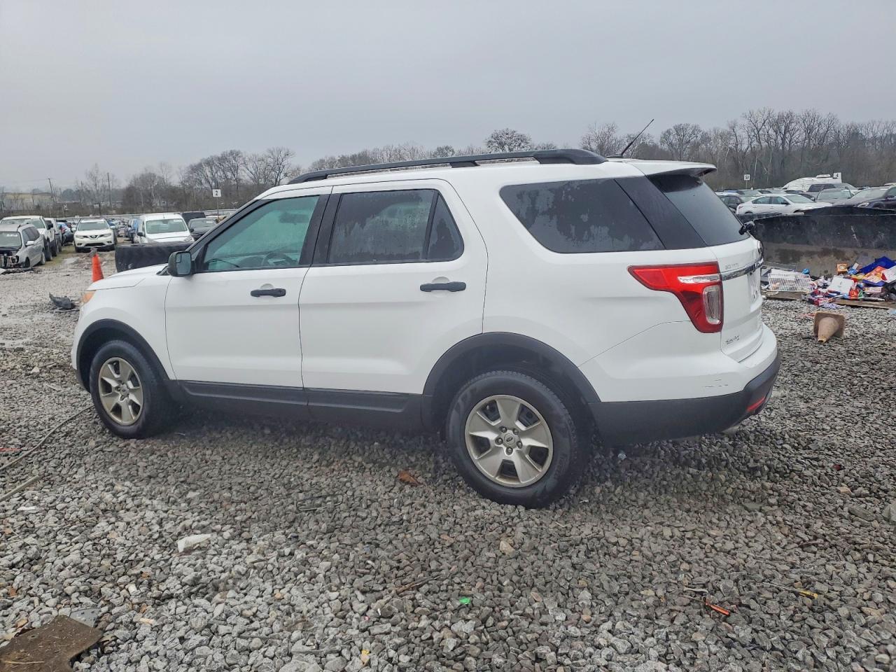 2013 Ford Explorer - Фото 2