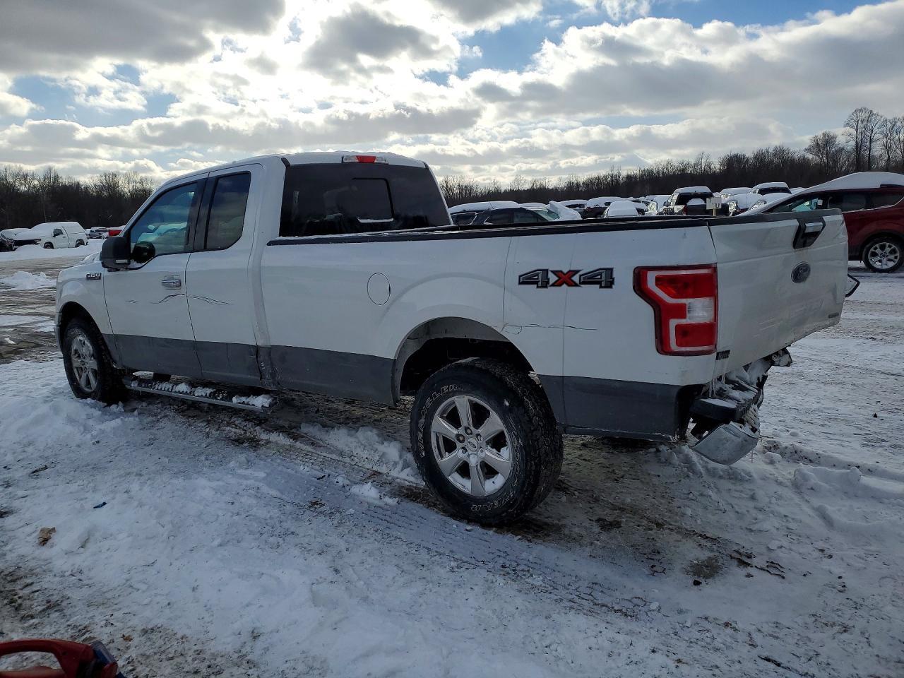 2019 Ford F150 Super Cab - Фото 2