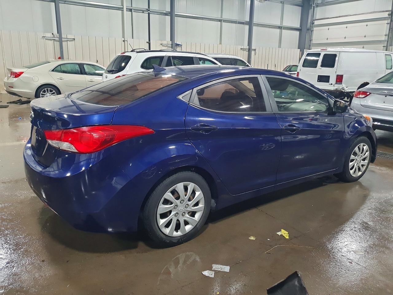 2013 Hyundai Elantra Gls - Image 3
