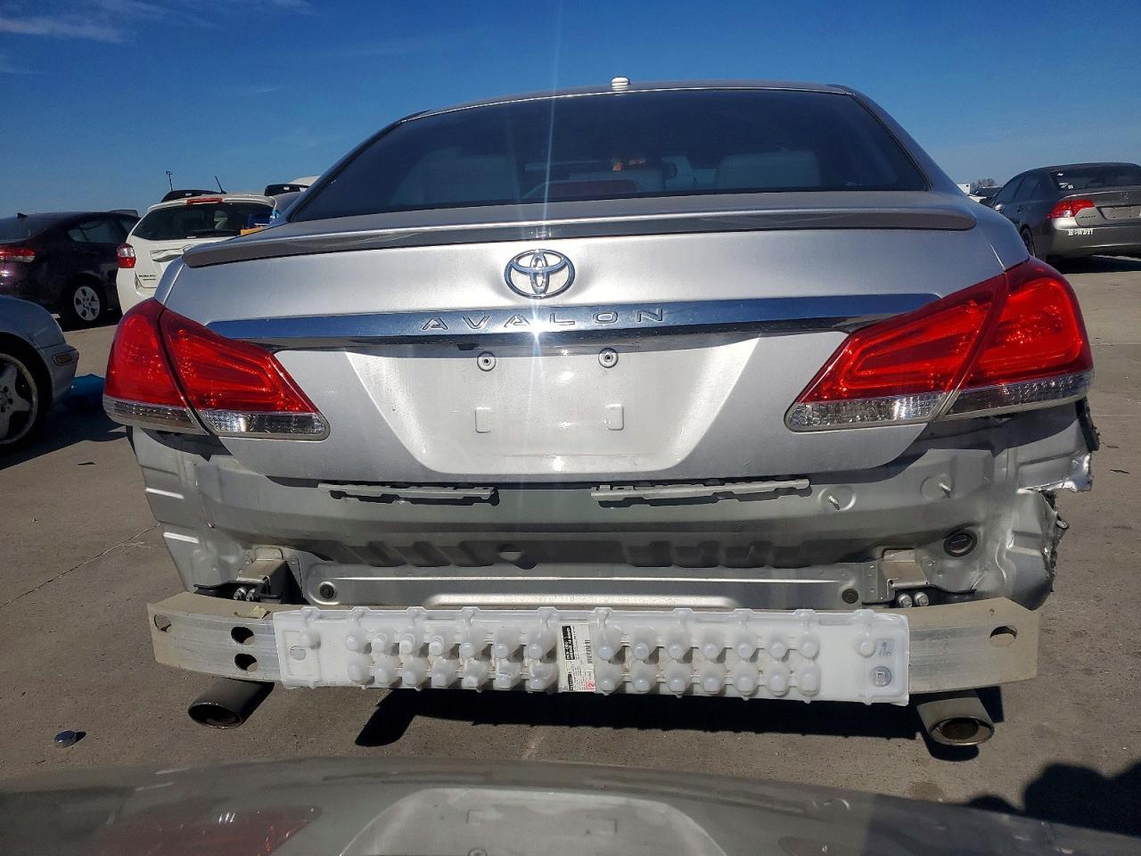 2012 Toyota Avalon Base - Фото 6