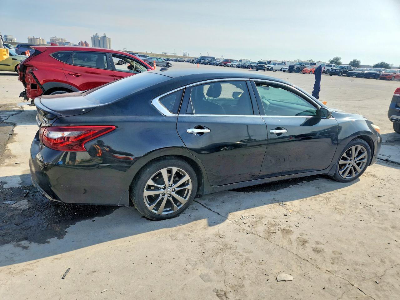 2018 Nissan Altima 2.5 Sr - Image 3