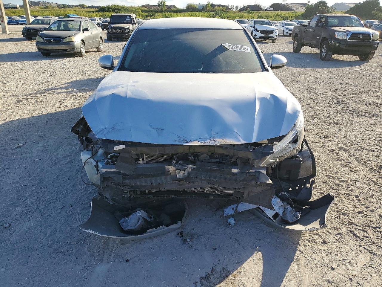 2022 Nissan Altima Sv - Image 5