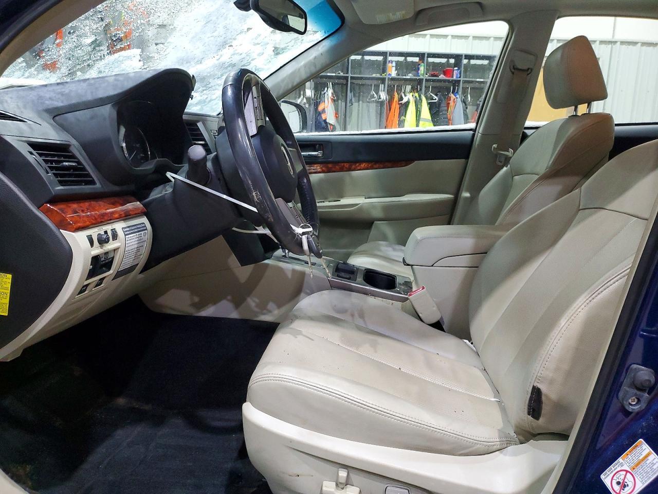 2011 Subaru Legacy 2.5I Limited - Фото 7