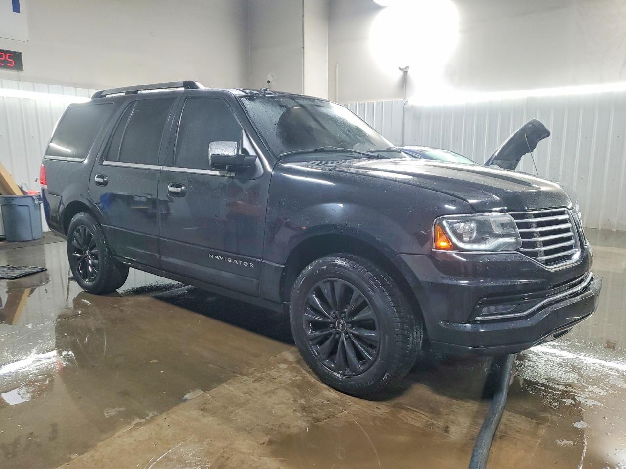 2015 Lincoln Navigator - Фото 4
