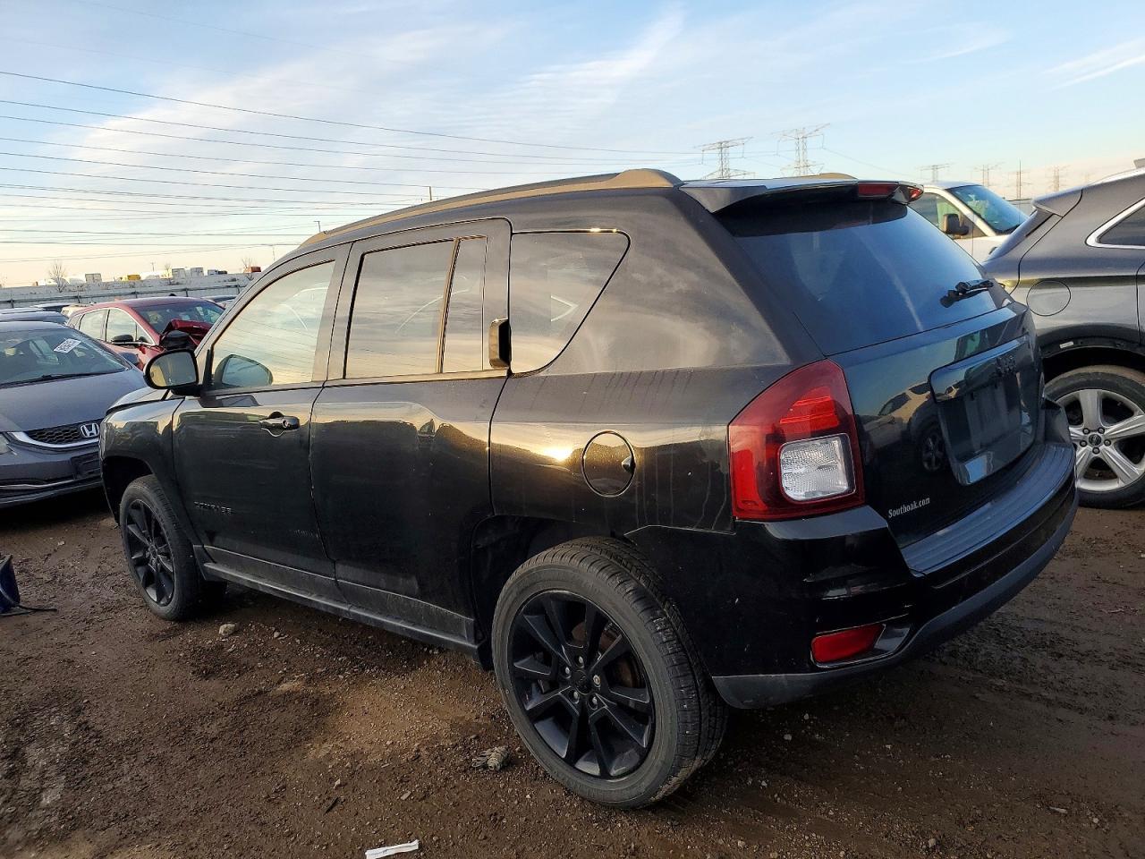 2015 Jeep Compass Sport - Фото 2
