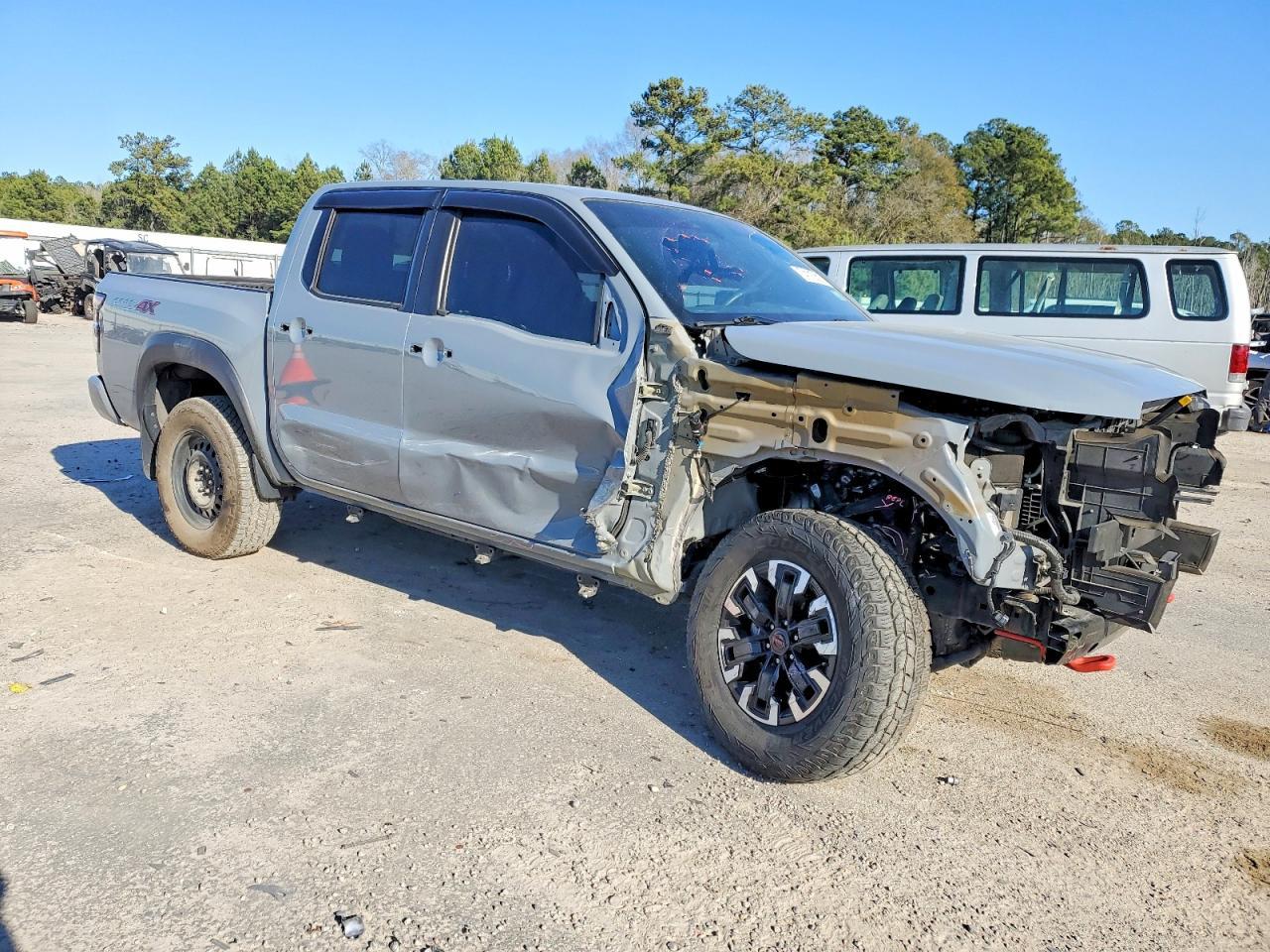 2023 Nissan Frontier S - Фото 4