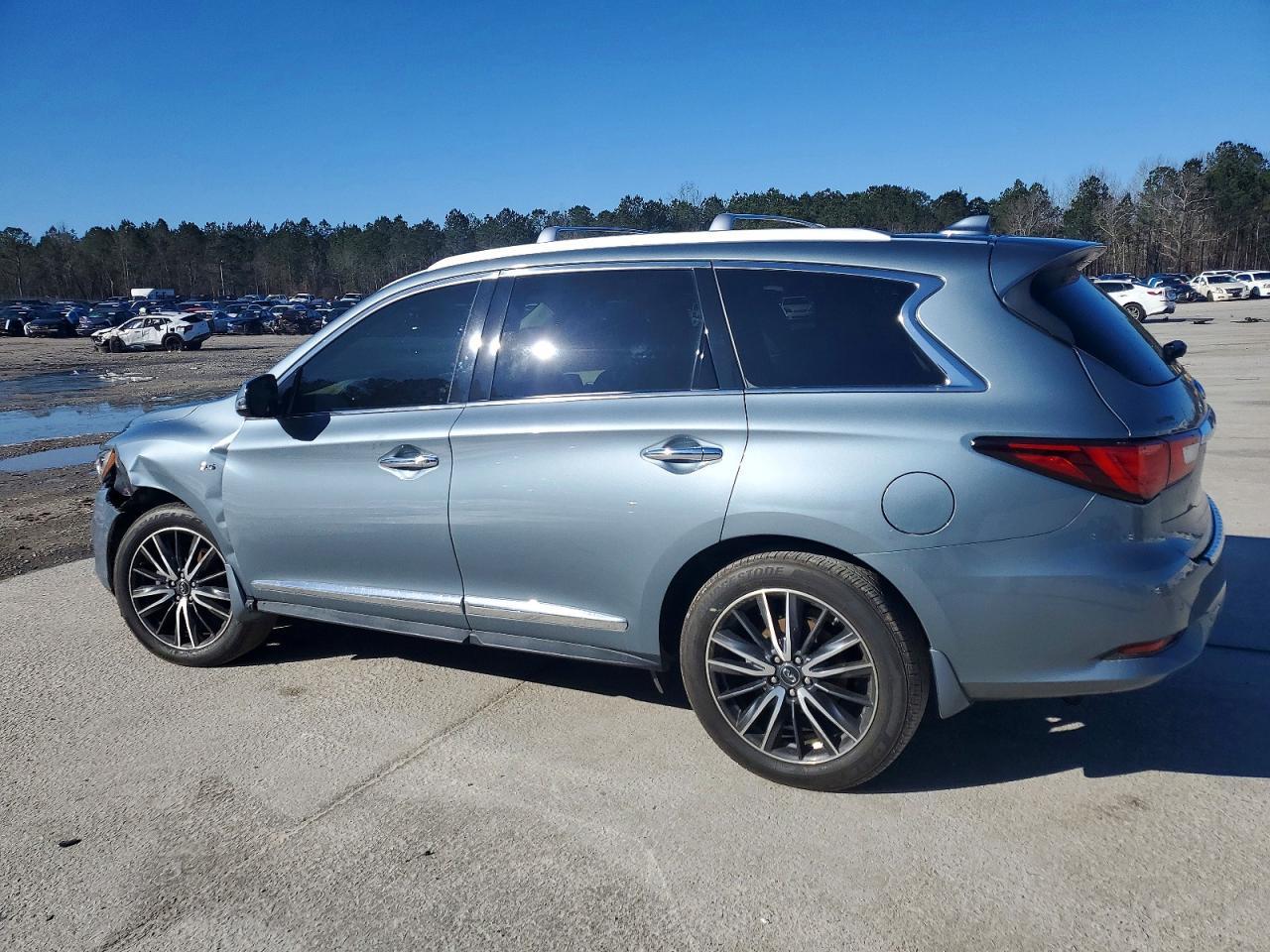 2018 Infiniti Qx60 - Image 2